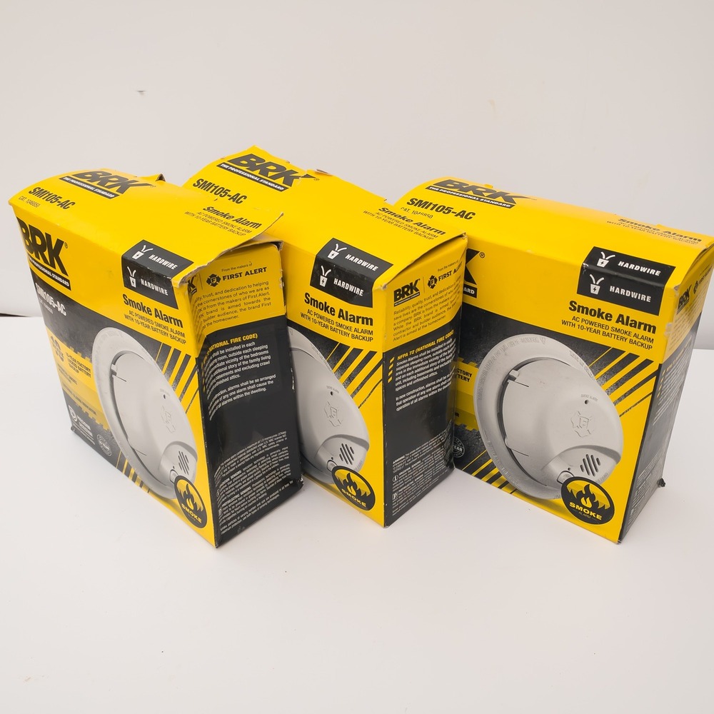 (lot of3) BRK Smoke Alarm White SMI105-AC Hardwire 10-Year Backup Plastic